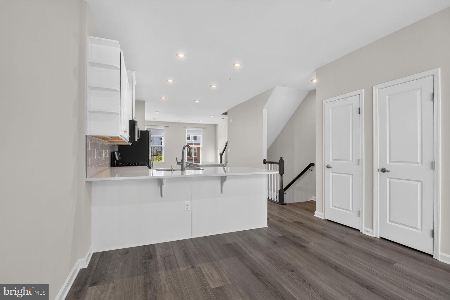 168 Woodgate Cir Property Photo 11