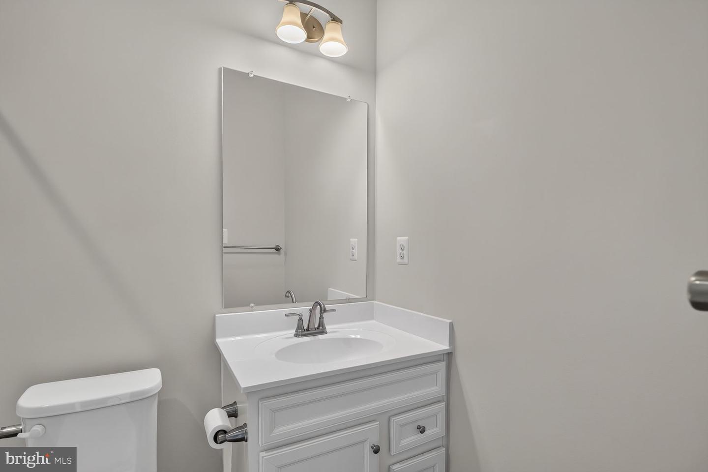 168 Woodgate Cir Property Photo 22