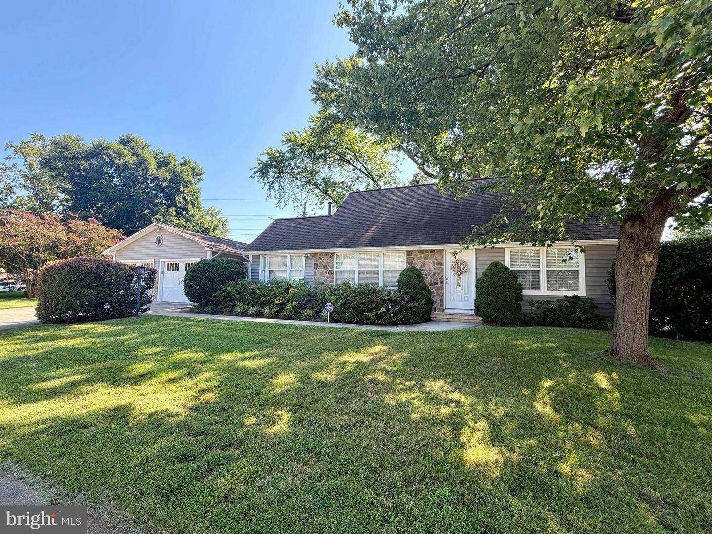 123 N Meadow Dr Property Photo 1