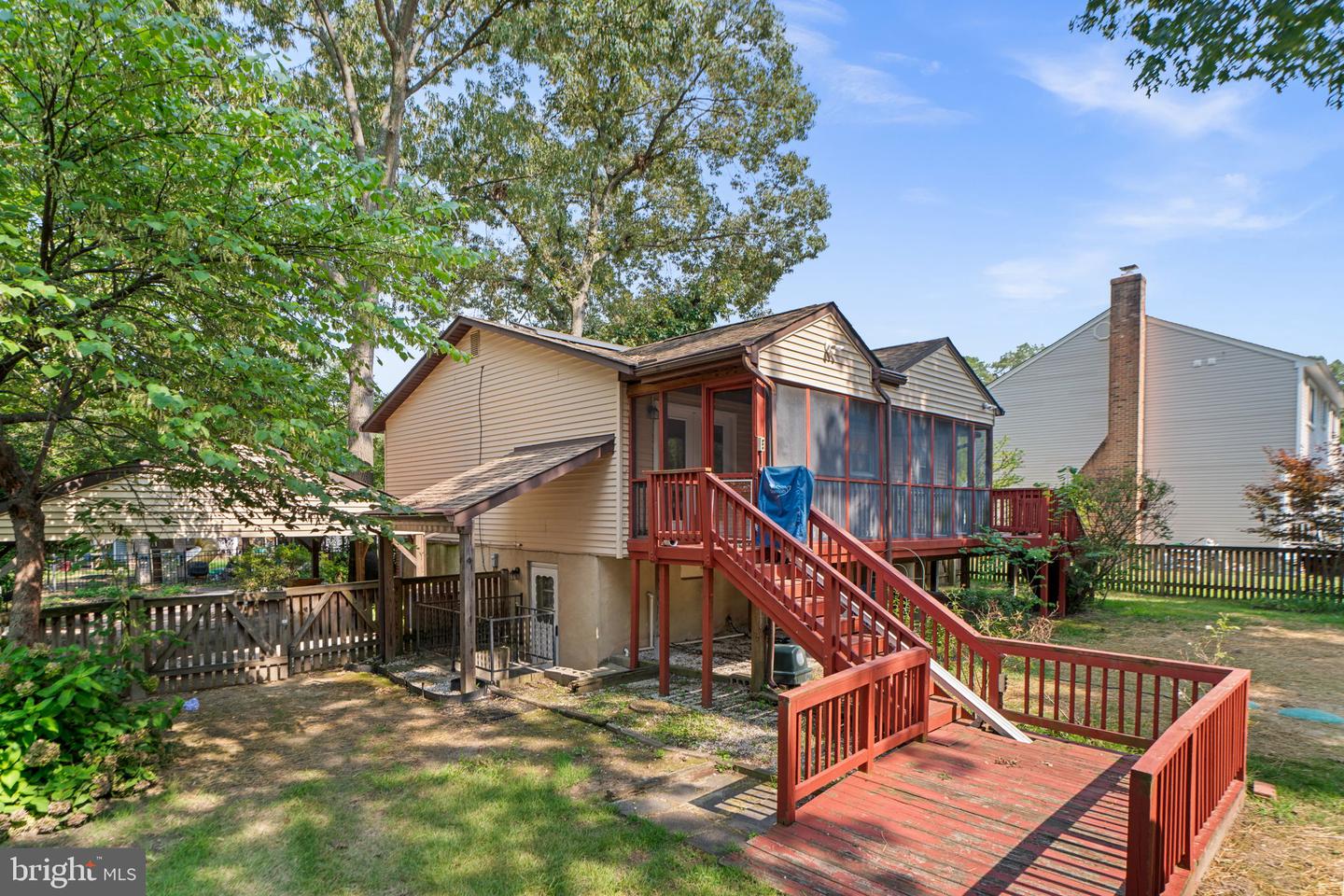 140 Pennsylvania Ave Property Photo 26