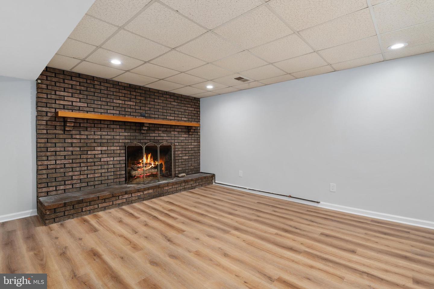 541 Crestpark Dr Property Photo 25