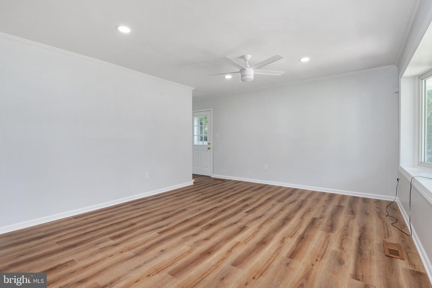 541 Crestpark Dr Property Photo 39