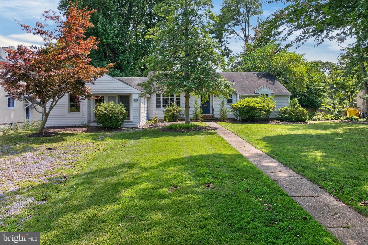 111 Wardour Dr Property Photo 1