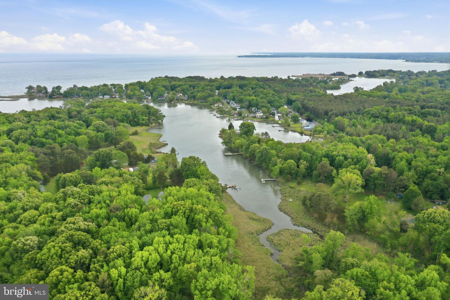 5865 Deale Beach Rd Property Photo 1