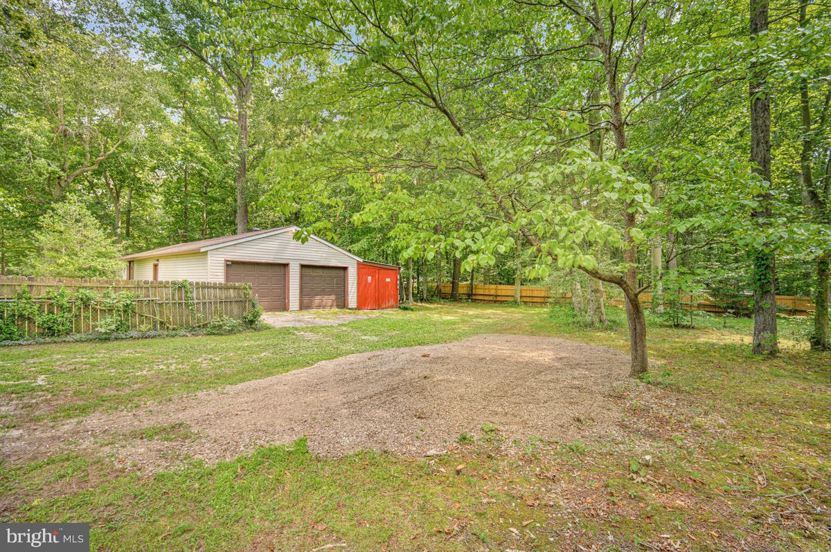 893 Harwood Rd Property Photo 6