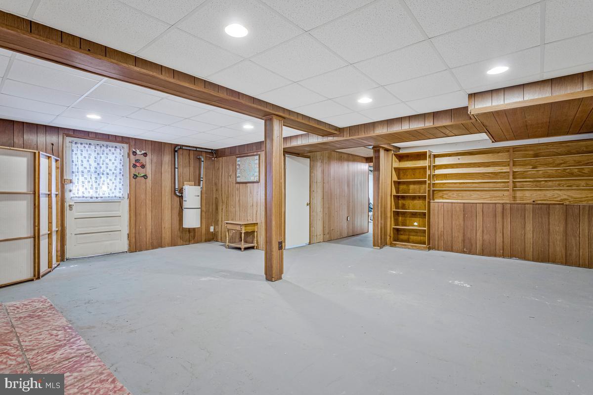 893 Harwood Rd Property Photo 32