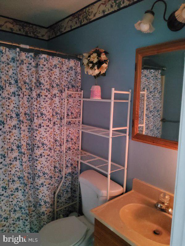 1222 Hillside Rd Property Photo 9