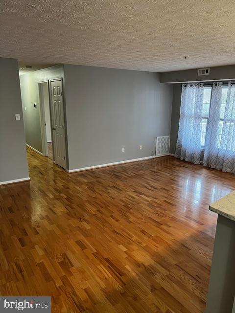 811 Deering Rd #7f Property Photo 5