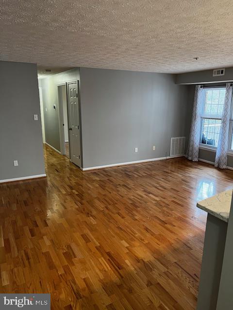 811 Deering Rd #7f Property Photo 6