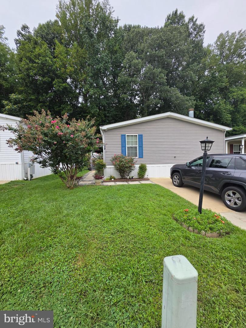 74 Edward Ln Property Photo 1