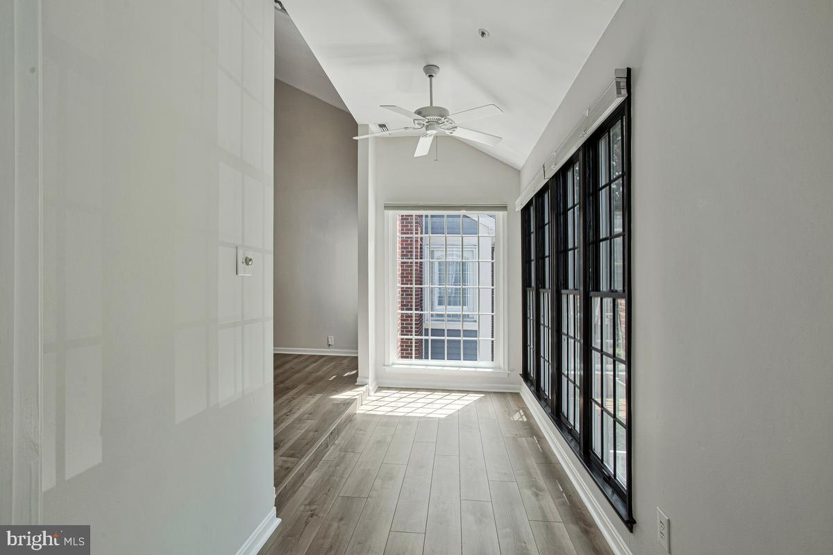 2700 Summerview Way #304 Property Photo 20