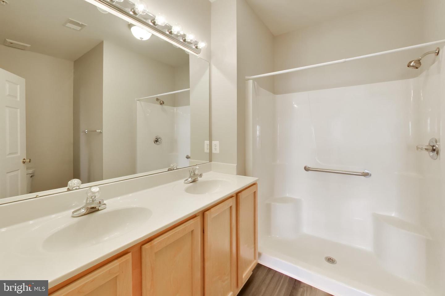2604 Chapel Lake Dr #202 Property Photo 13