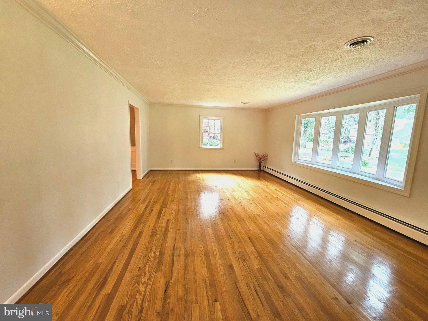 212 Oak Ave Property Photo 7