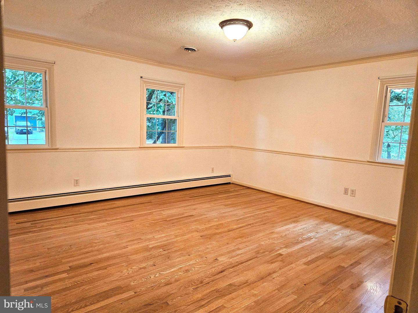 212 Oak Ave Property Photo 16