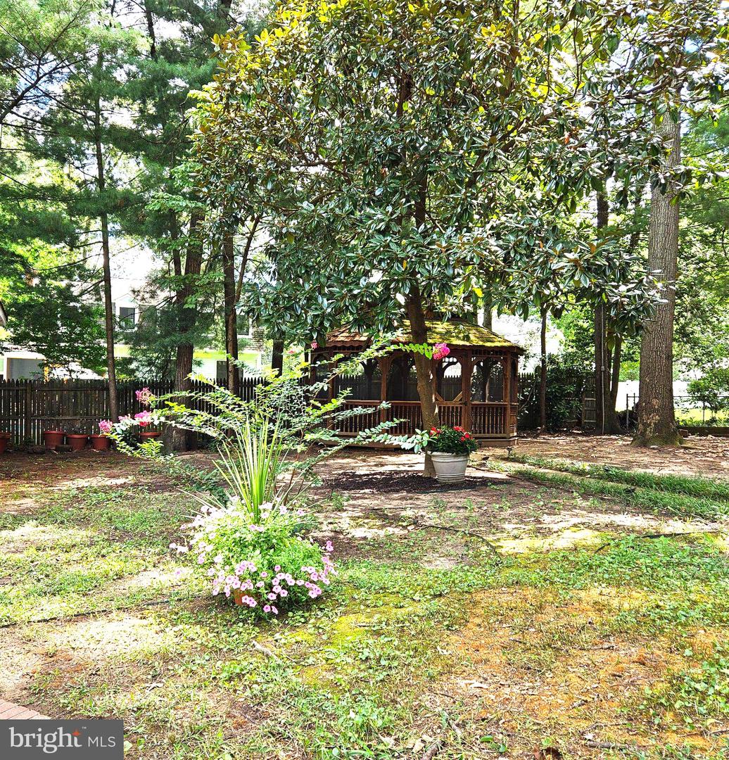 212 Oak Ave Property Photo 28