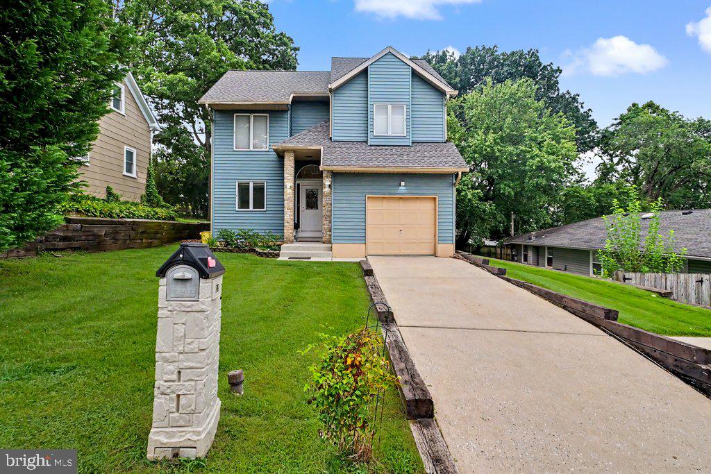 209 6th Ave Property Photo 1