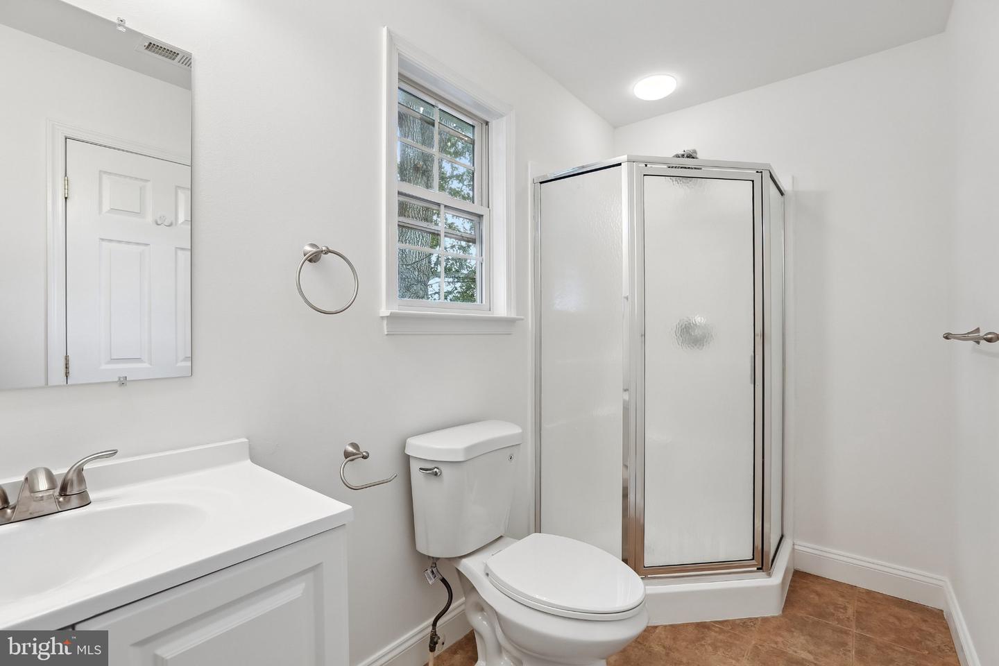 7736 Woodlawn Ave Property Photo 45