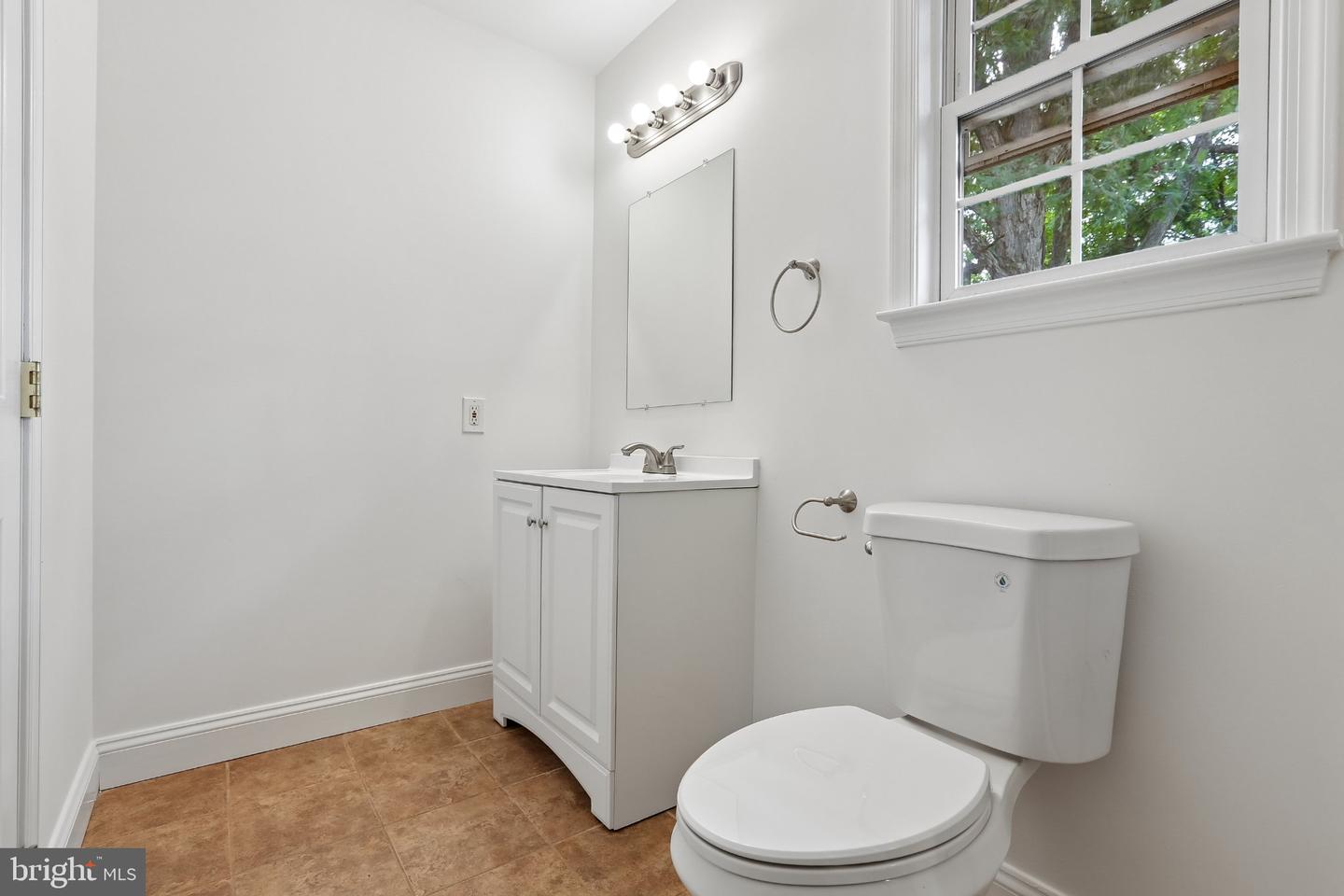 7736 Woodlawn Ave Property Photo 68