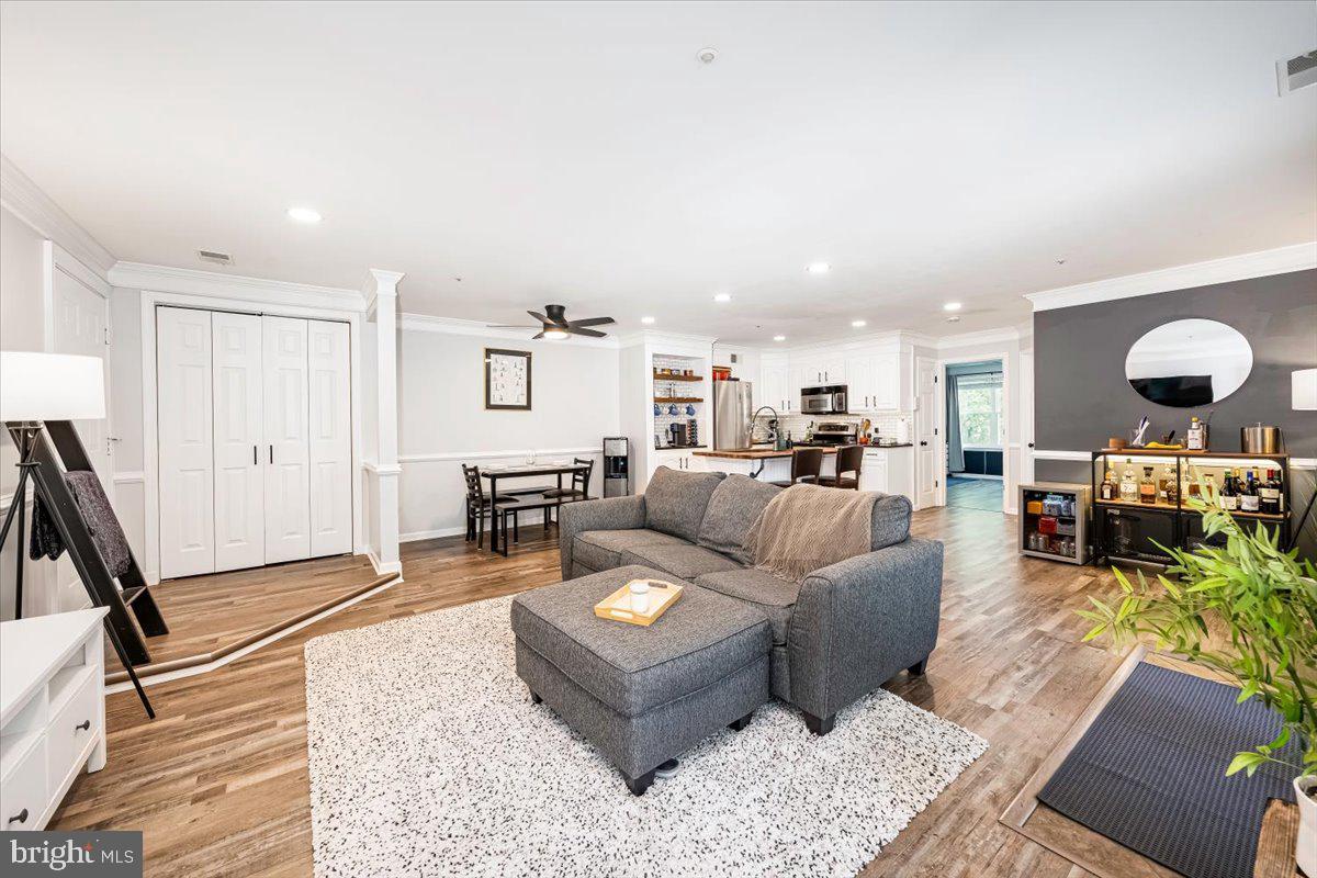 50 Greystone Ct #d Property Photo 7