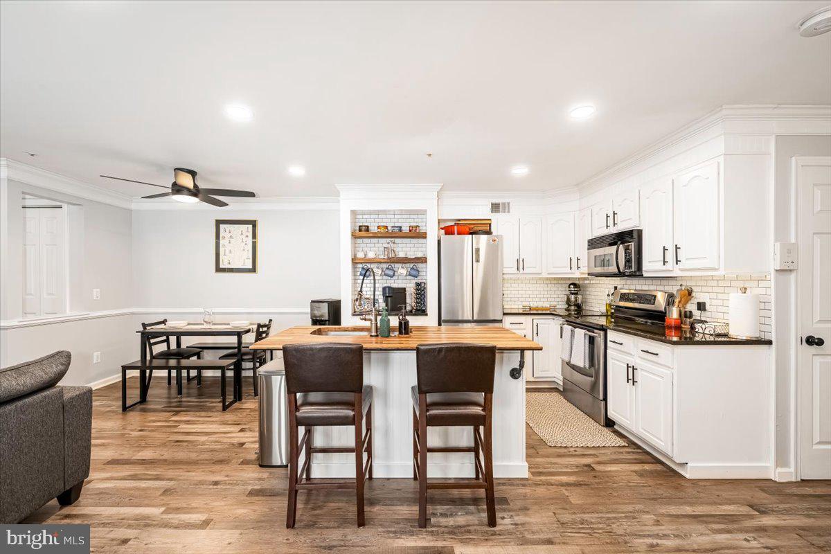 50 Greystone Ct #d Property Photo 12
