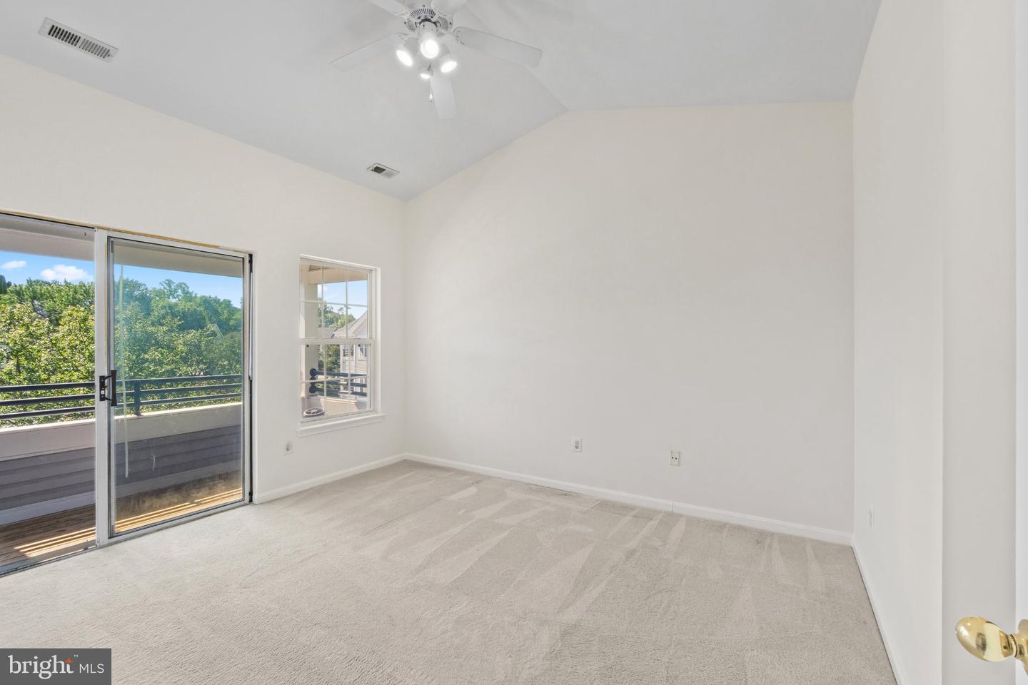604 Moonglow Rd #304 Property Photo 14