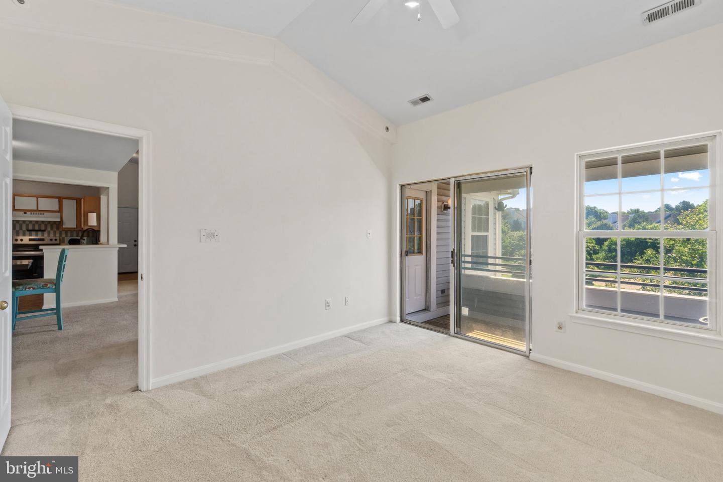 604 Moonglow Rd #304 Property Photo 16