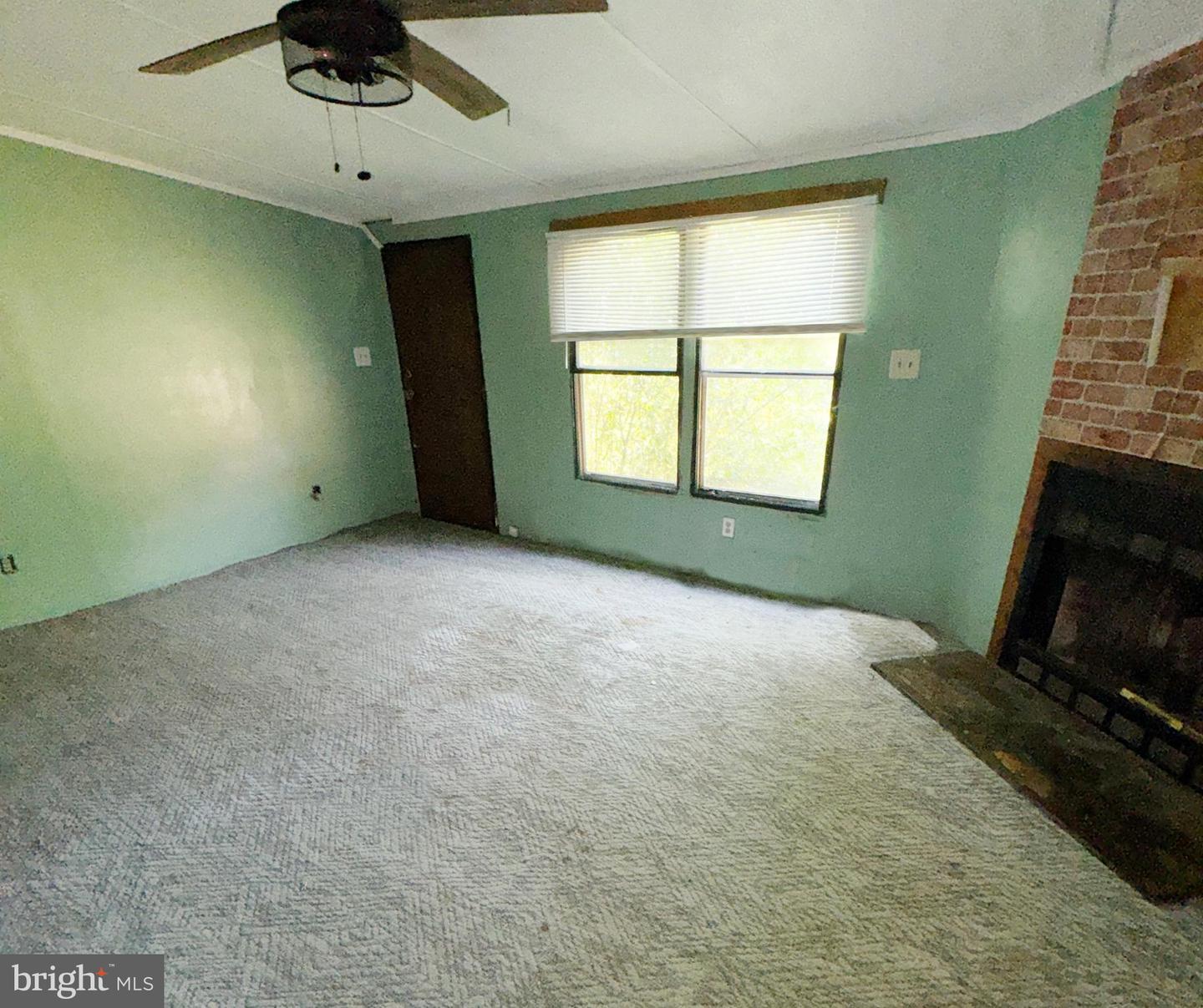 8045 Solley Rd Property Photo 4