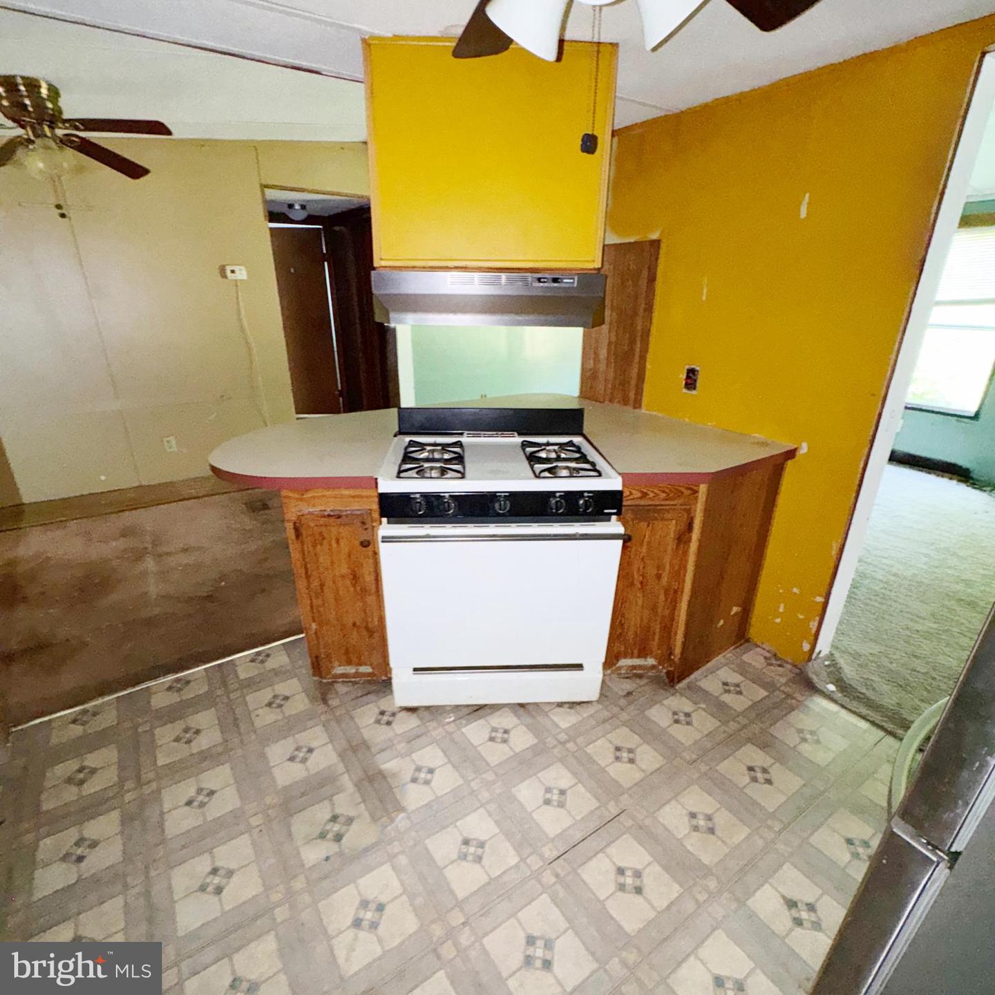 8045 Solley Rd Property Photo 7