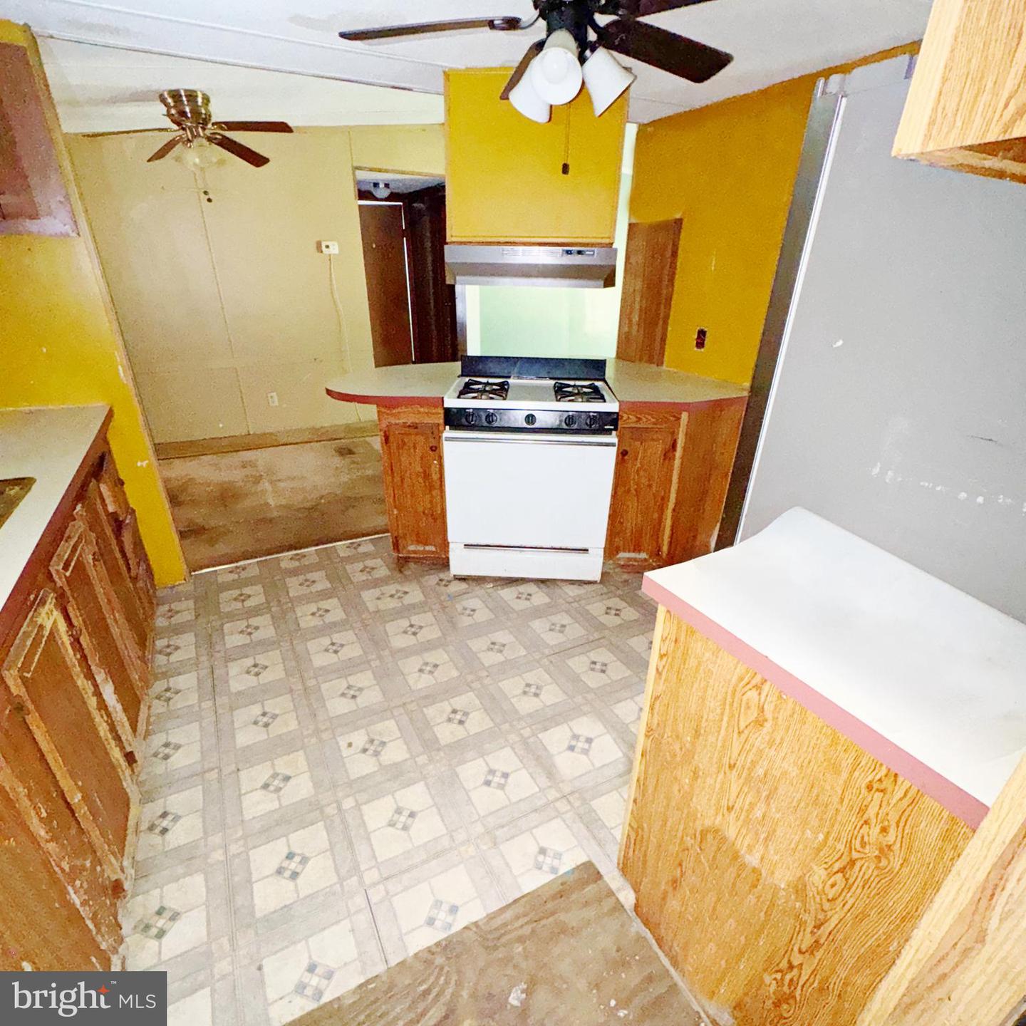 8045 Solley Rd Property Photo 8