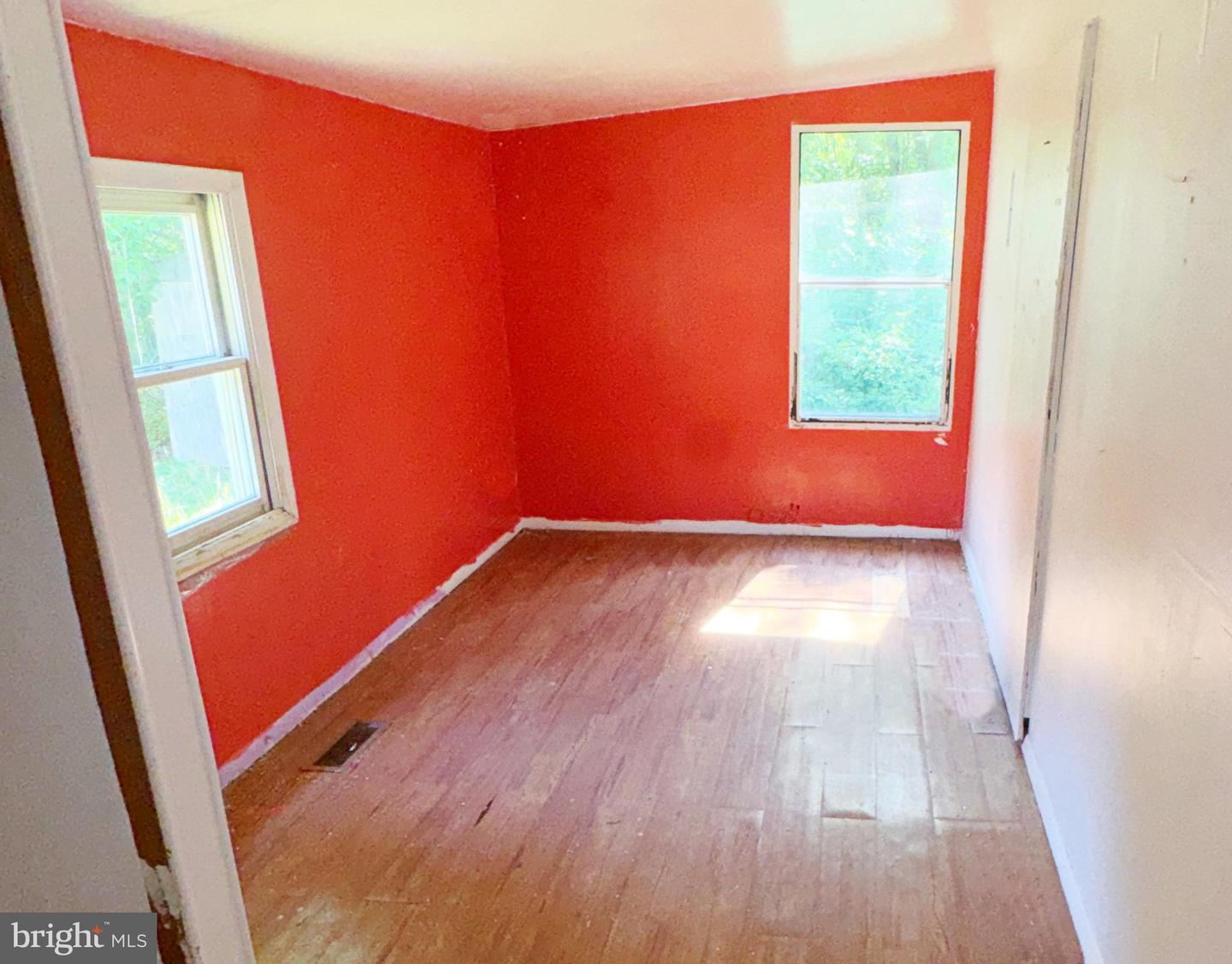8045 Solley Rd Property Photo 14