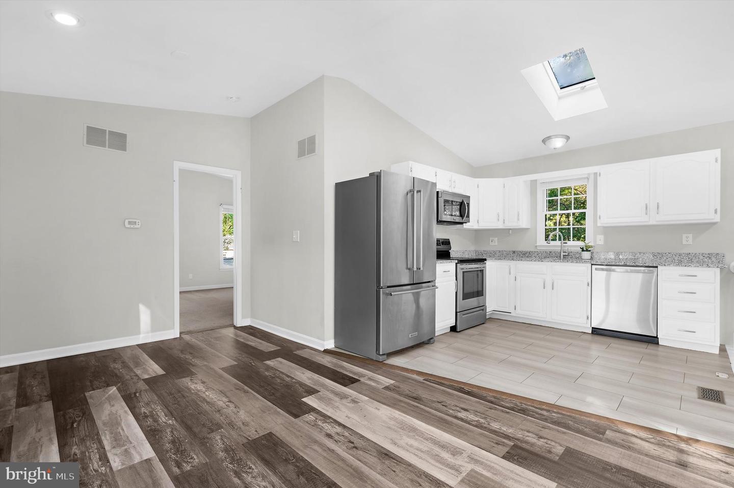 128 Delaware Ave Property Photo 3