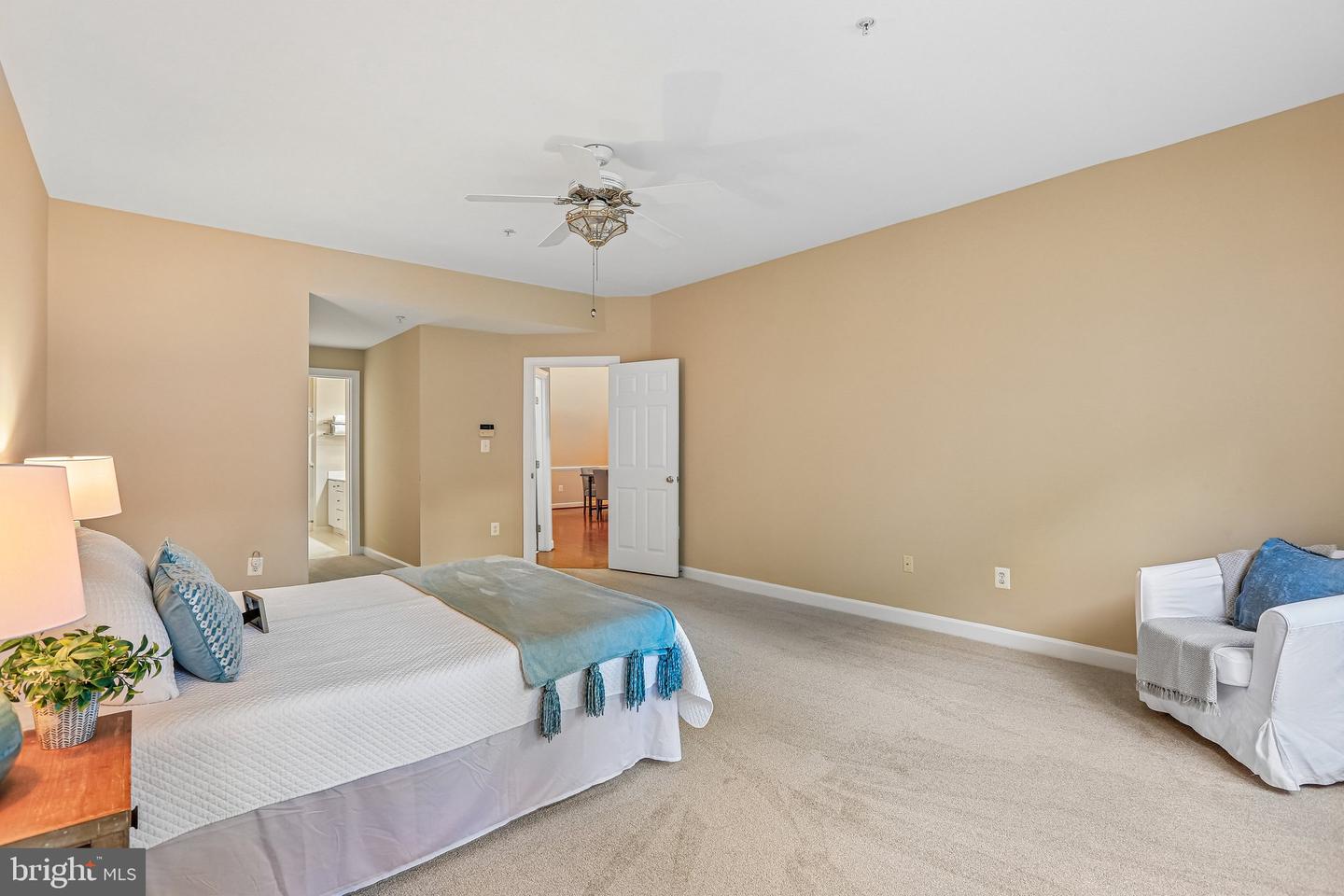 305 Colony Point Pl Property Photo 20