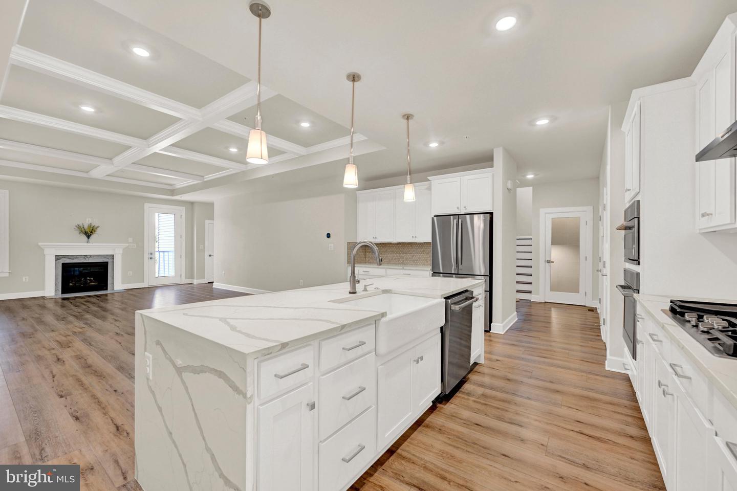 1232 Oleander Way Property Photo 10