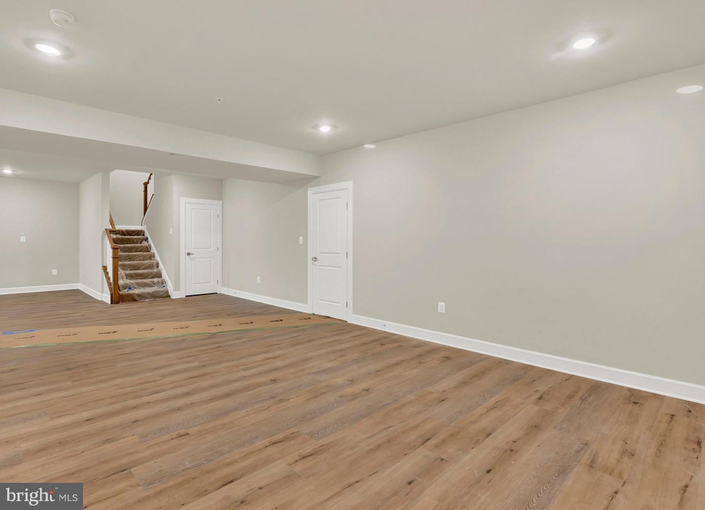 1232 Oleander Way Property Photo 32