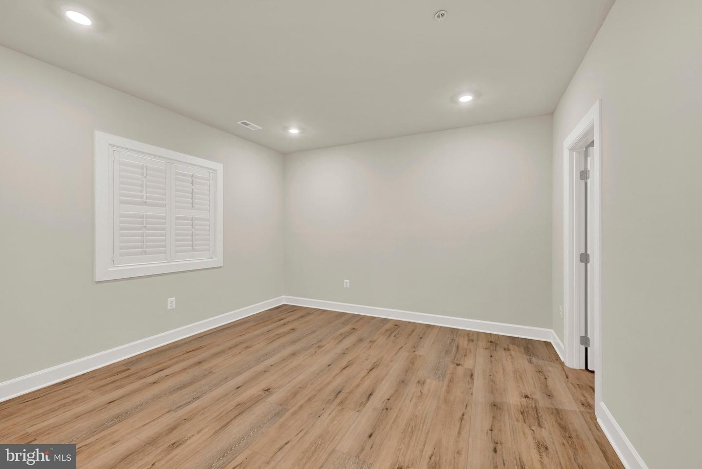 1232 Oleander Way Property Photo 33