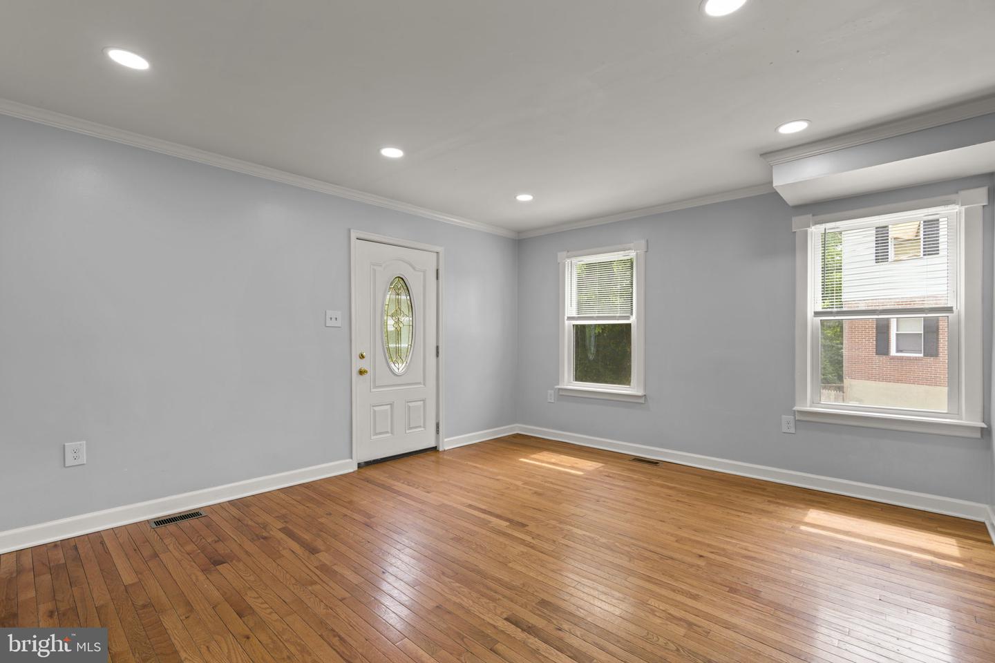 8247 Parham Ct Property Photo 3