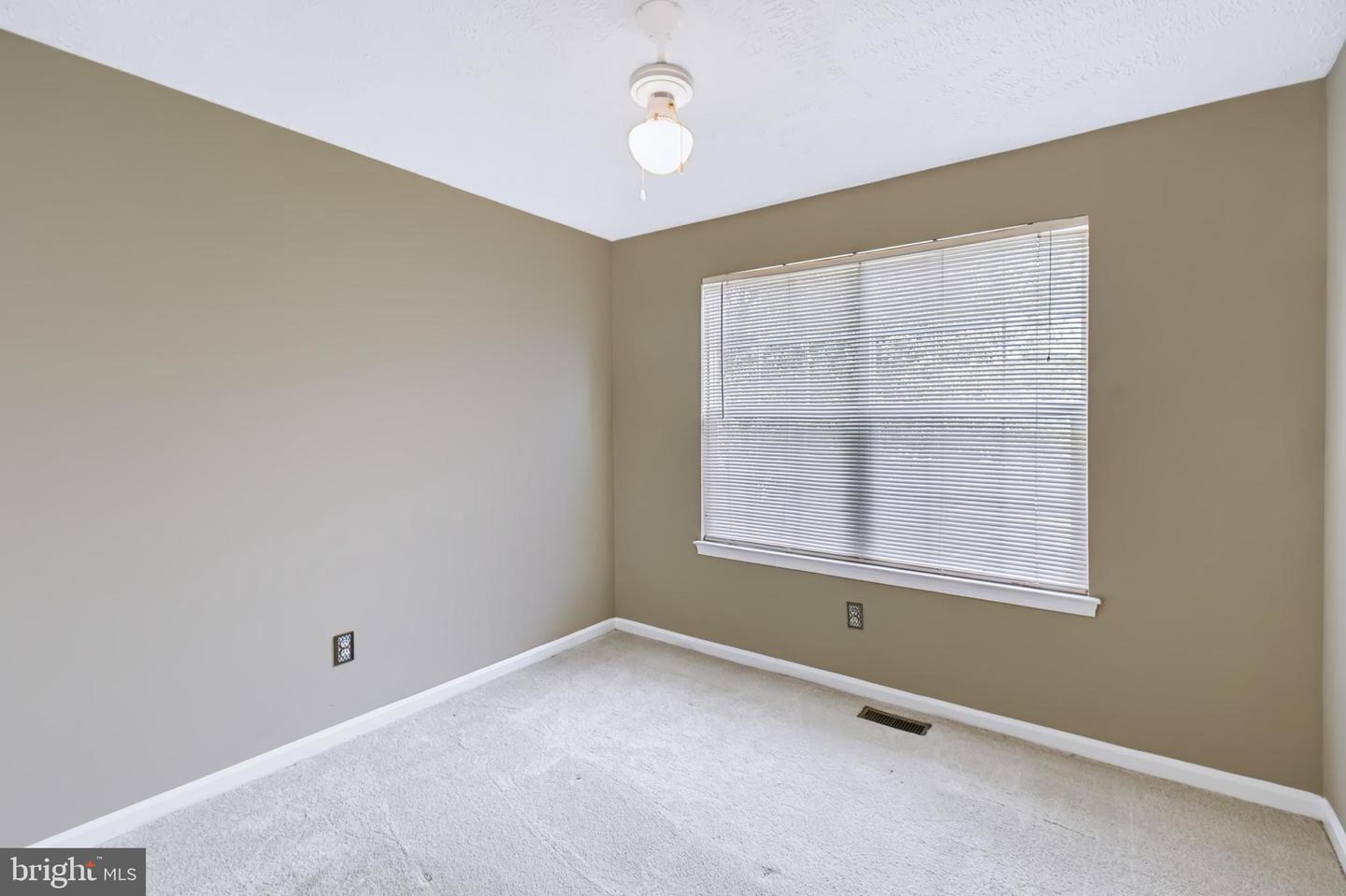 1409 Spring Plow Ct Property Photo 24