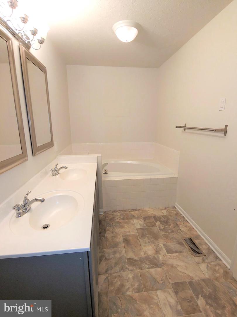 2665 Worrell Ct Property Photo 13