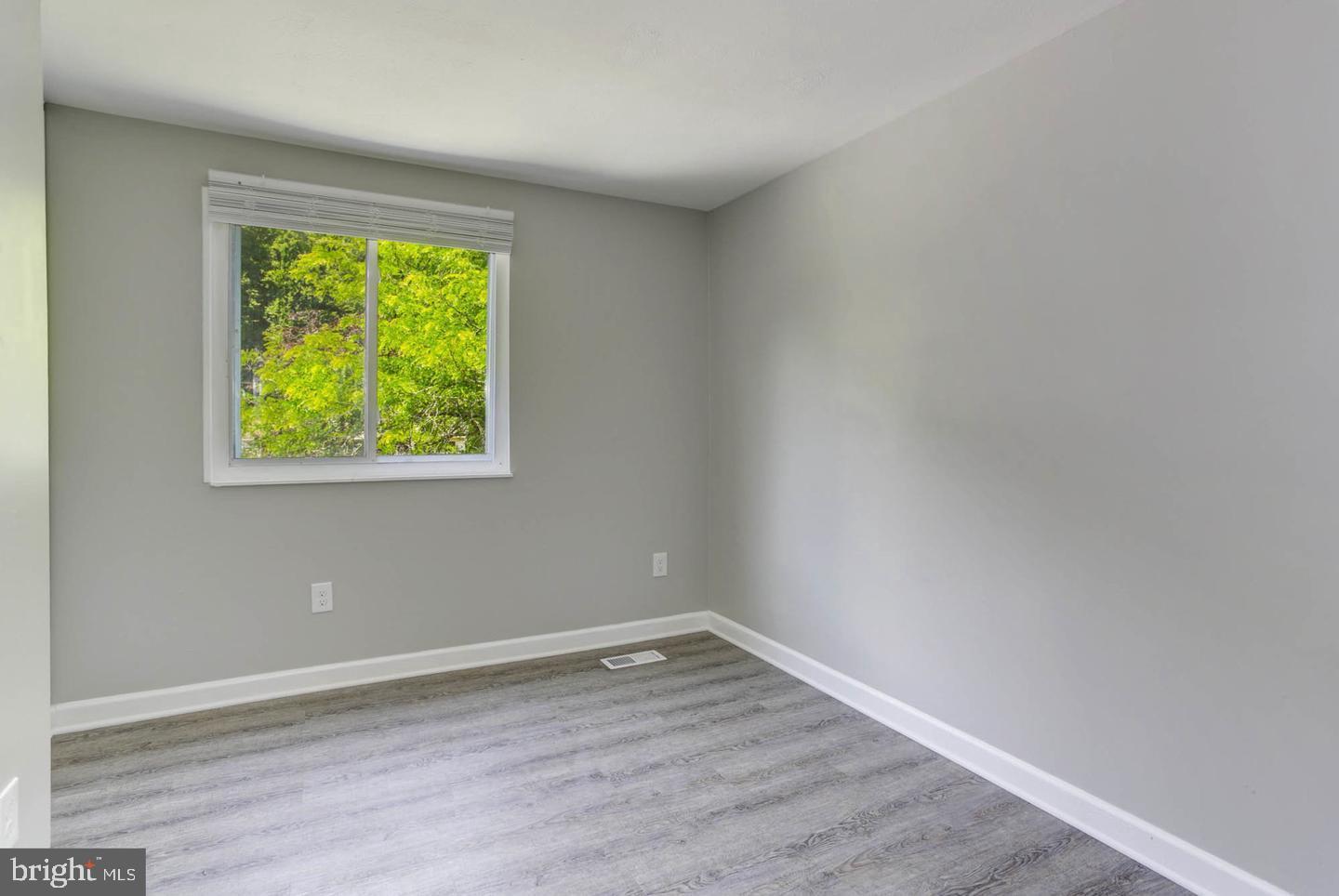 425 Blossom Tree Ct Property Photo 35