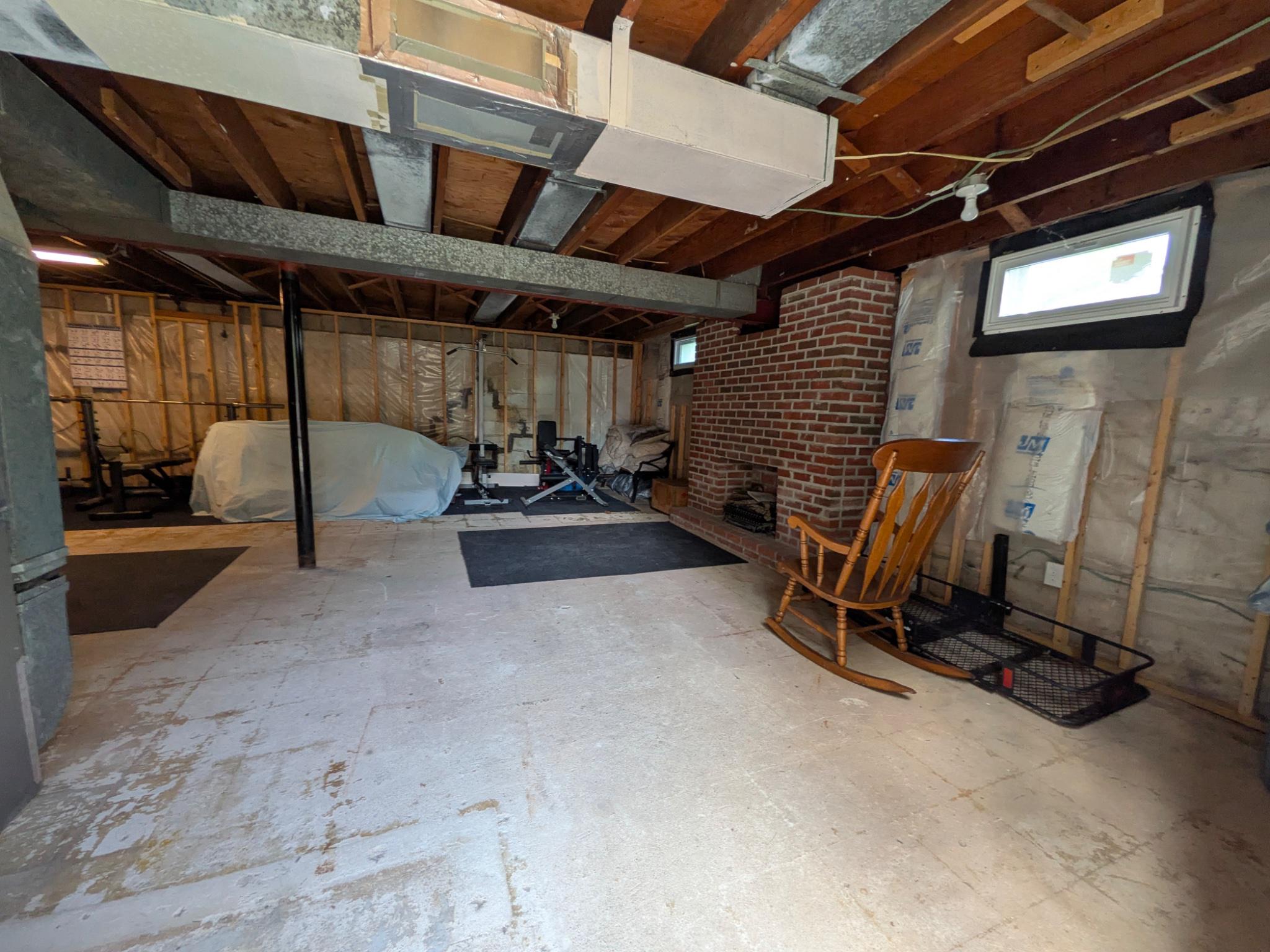 111 Maple Ave Property Photo 21