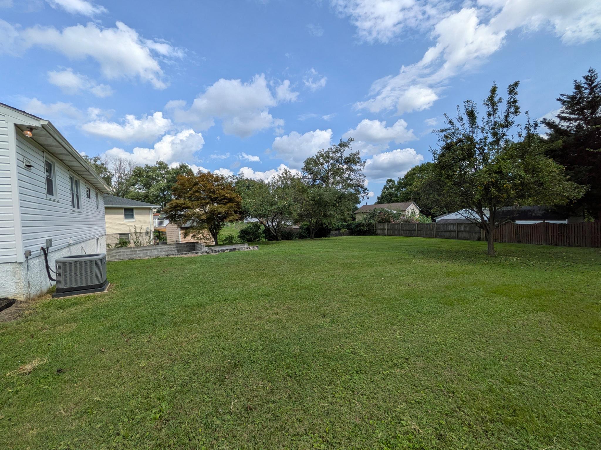 111 Maple Ave Property Photo 30