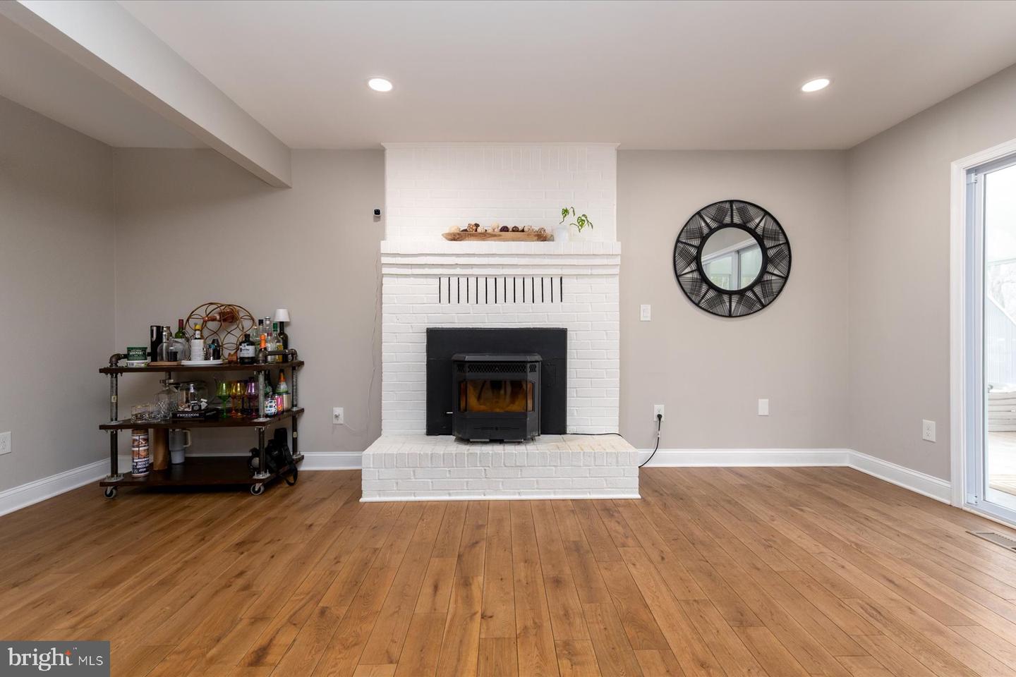 136 Collington Ct Property Photo 16
