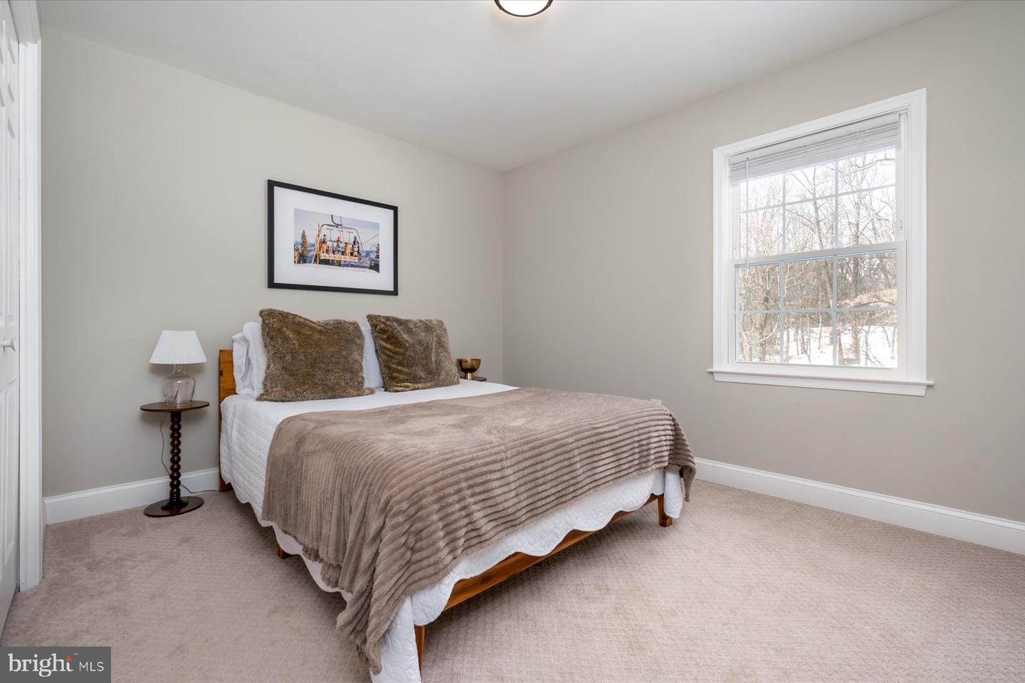 136 Collington Ct Property Photo 23
