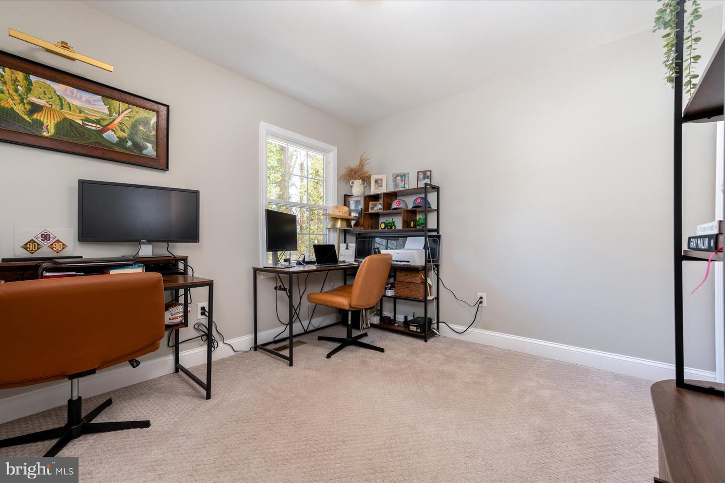 136 Collington Ct Property Photo 25