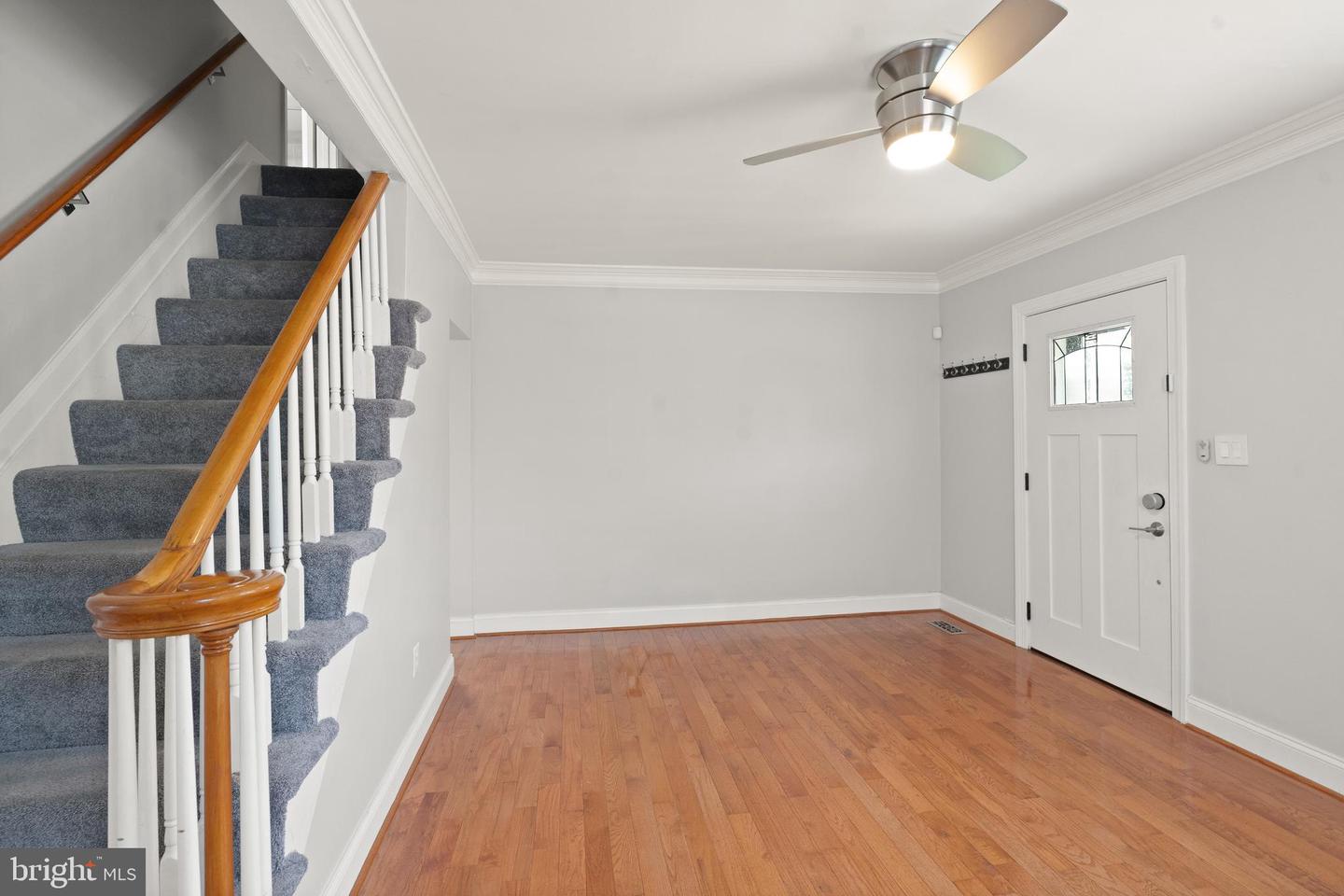 322 Maryland Ave Ne Property Photo 3