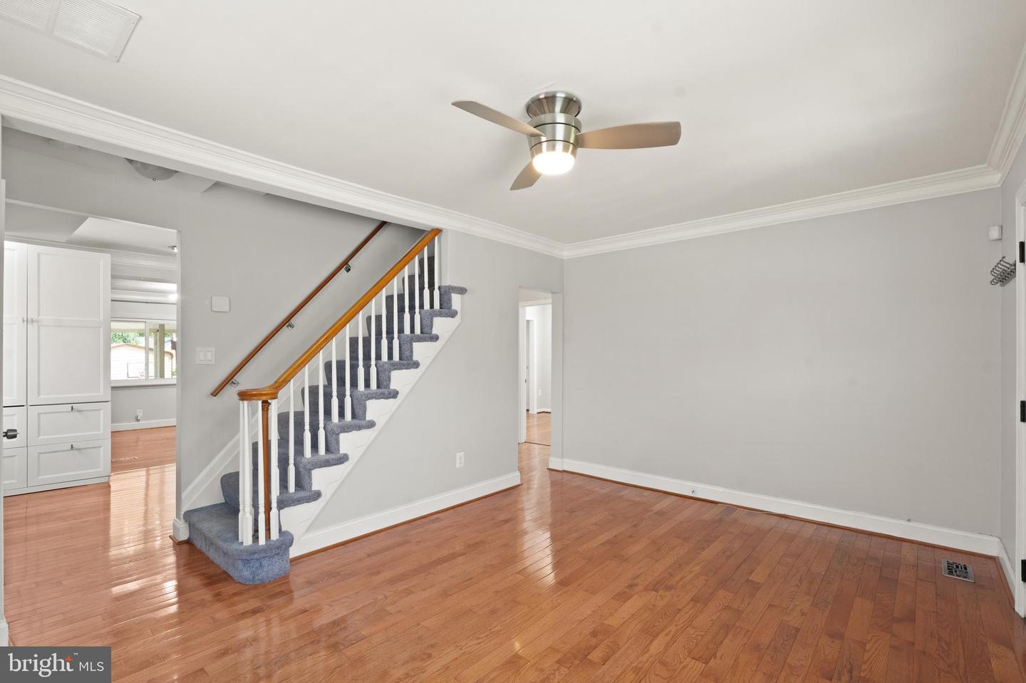 322 Maryland Ave Ne Property Photo 4