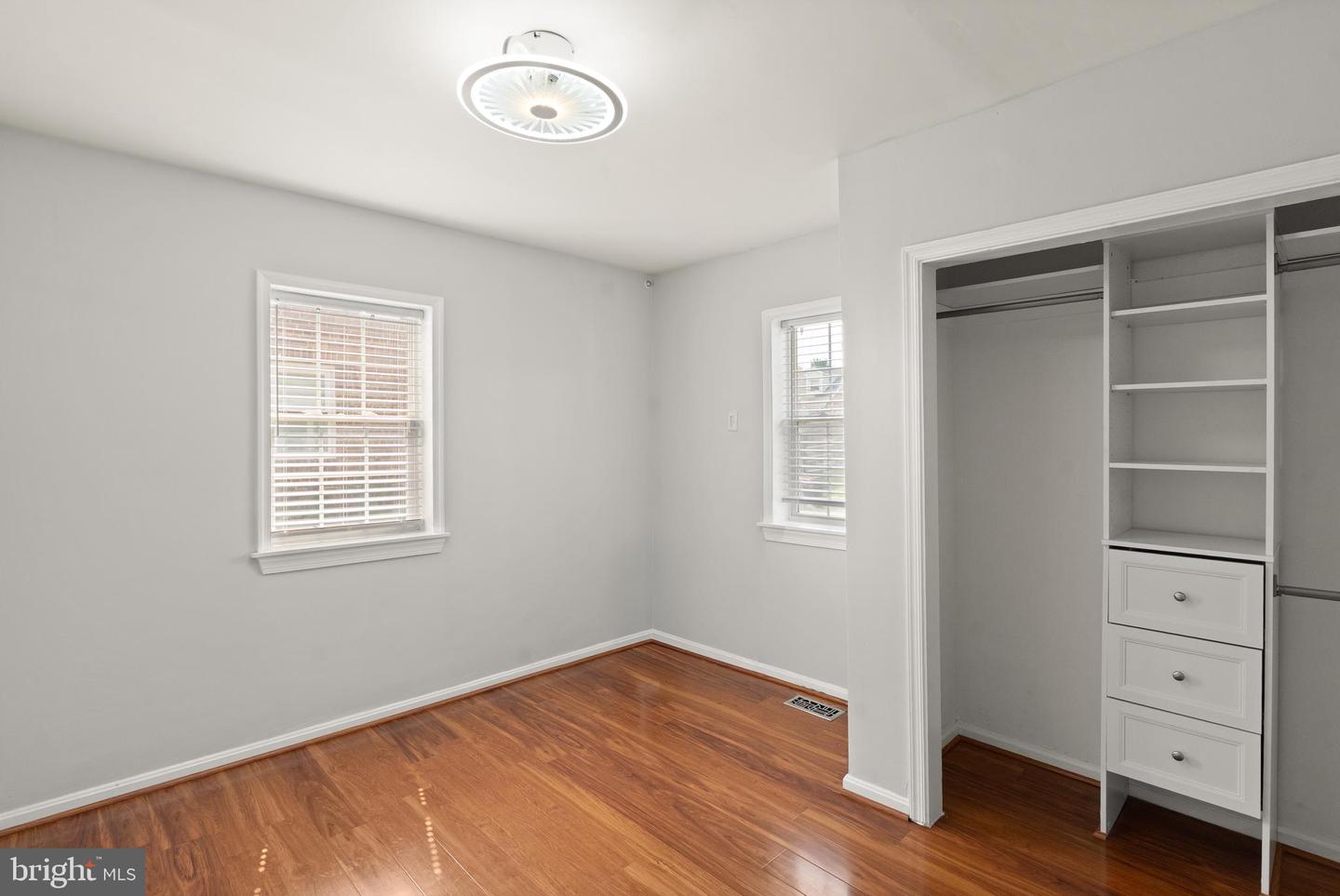 322 Maryland Ave Ne Property Photo 14