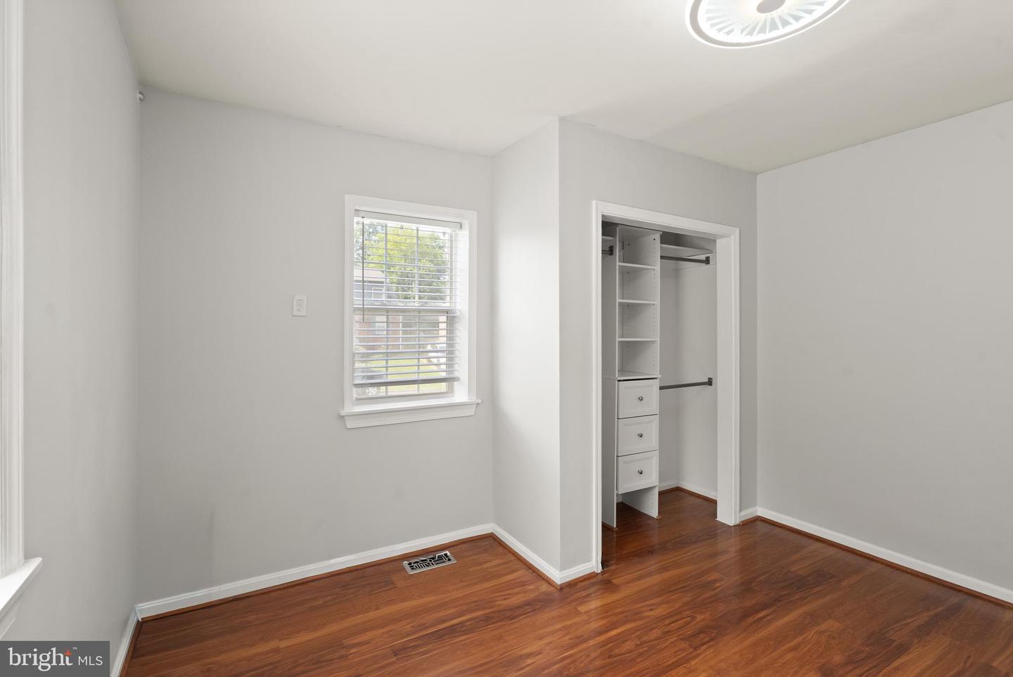 322 Maryland Ave Ne Property Photo 15