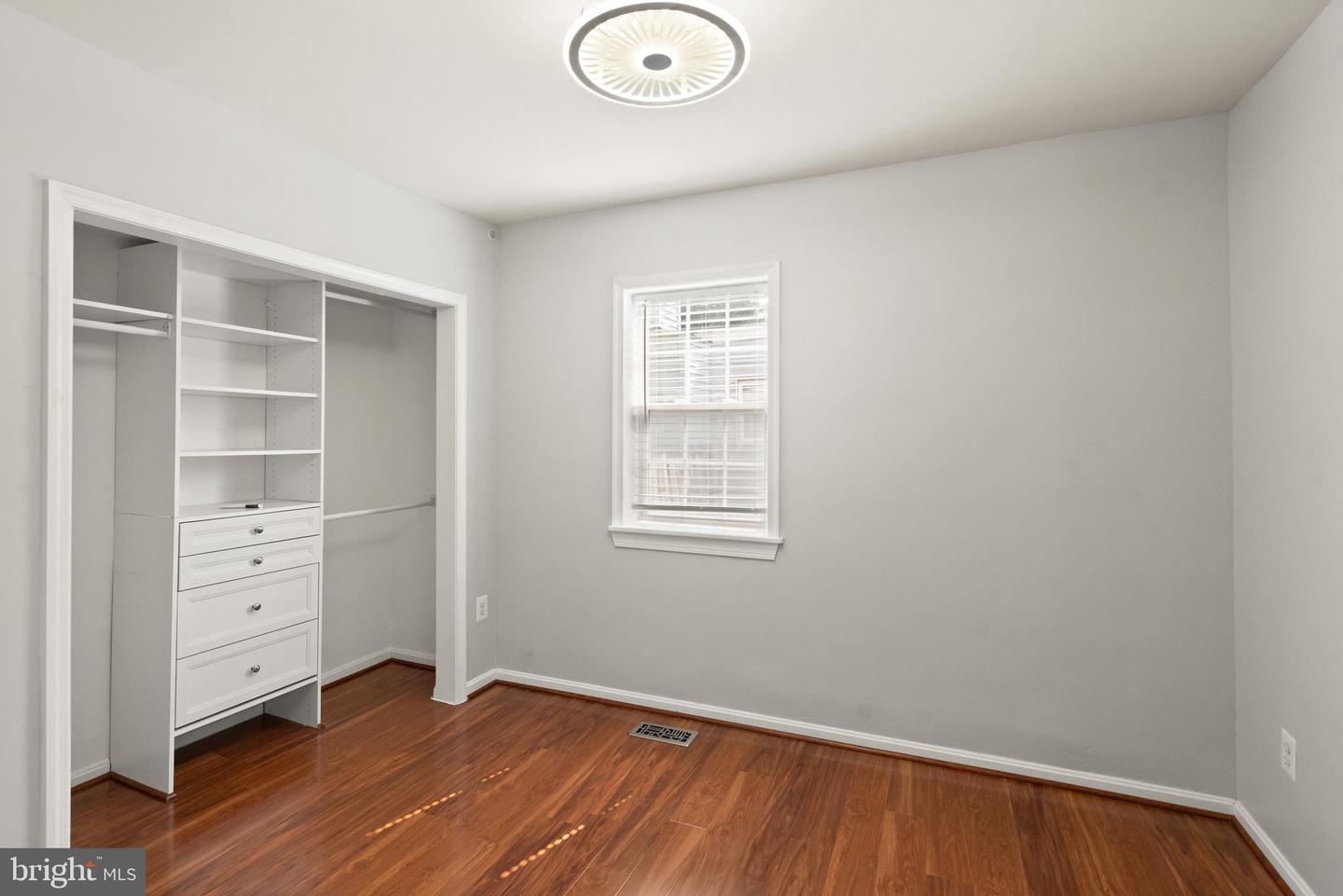 322 Maryland Ave Ne Property Photo 18