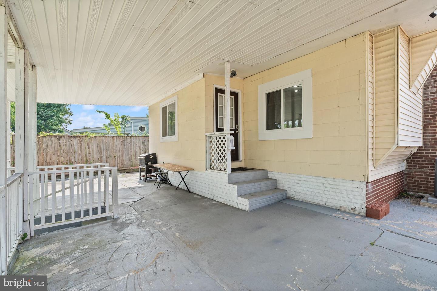 322 Maryland Ave Ne Property Photo 52
